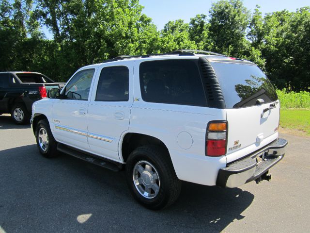 GMC Yukon 2005 photo 16