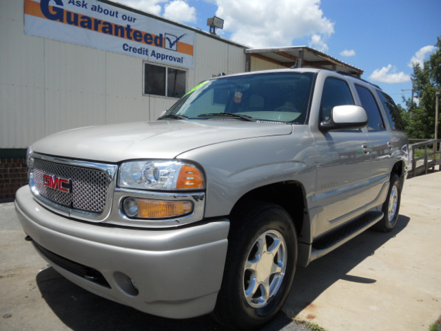 GMC Yukon EX Sedan 4D SUV