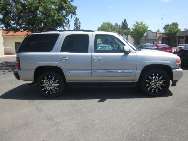 GMC Yukon 2005 photo 10