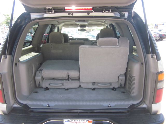 GMC Yukon 2005 photo 13