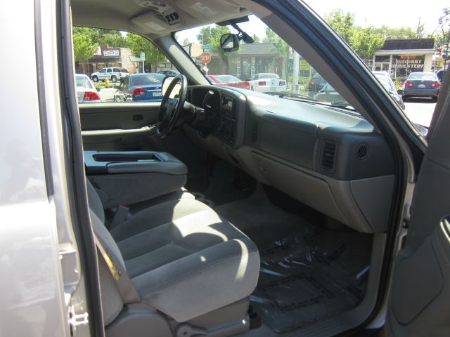 GMC Yukon 2005 photo 14