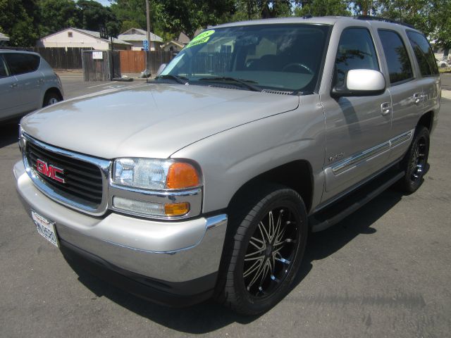 GMC Yukon 2005 photo 3