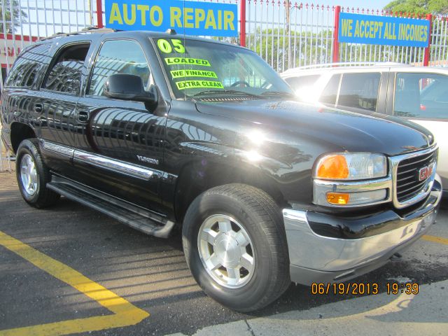 GMC Yukon 2005 photo 4