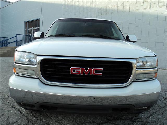 GMC Yukon 2005 photo 4