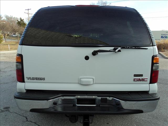 GMC Yukon 2005 photo 5