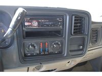 GMC Yukon 2005 photo 8