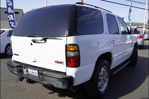 GMC Yukon 2005 photo 3