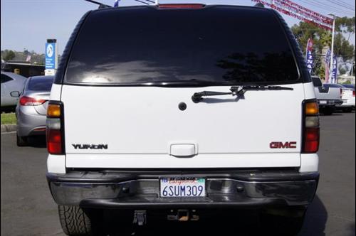 GMC Yukon 2005 photo 4