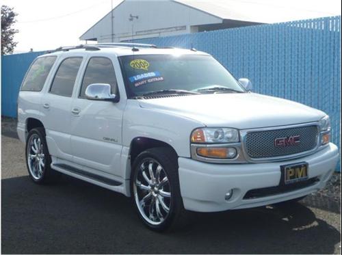 GMC Yukon 2005 photo 2