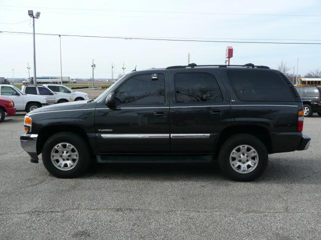 GMC Yukon 2005 photo 4