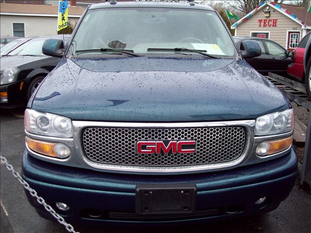 GMC Yukon 2005 photo 1