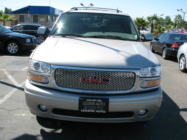 GMC Yukon 2005 photo 4