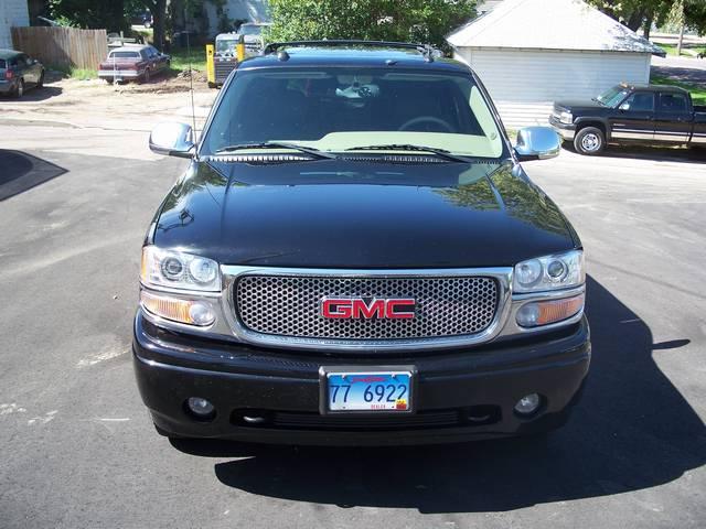 GMC Yukon 2005 photo 4