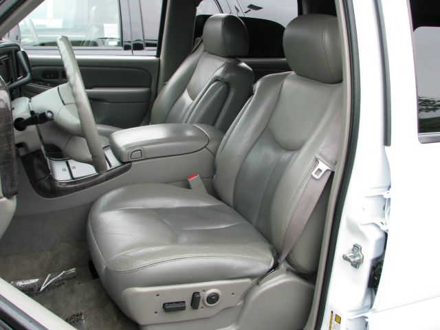 GMC Yukon 2005 photo 17