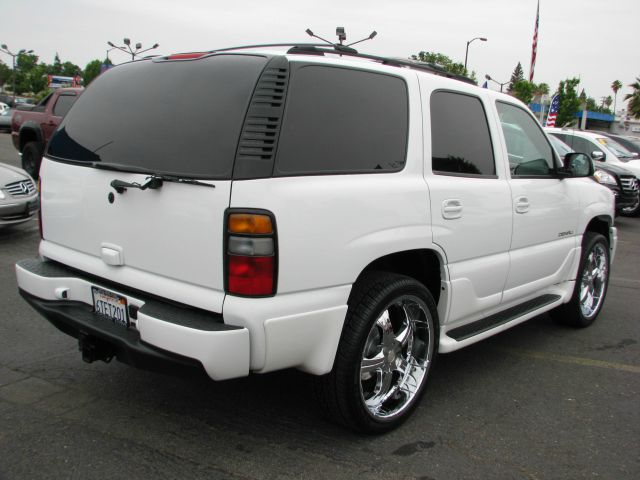 GMC Yukon 2005 photo 20