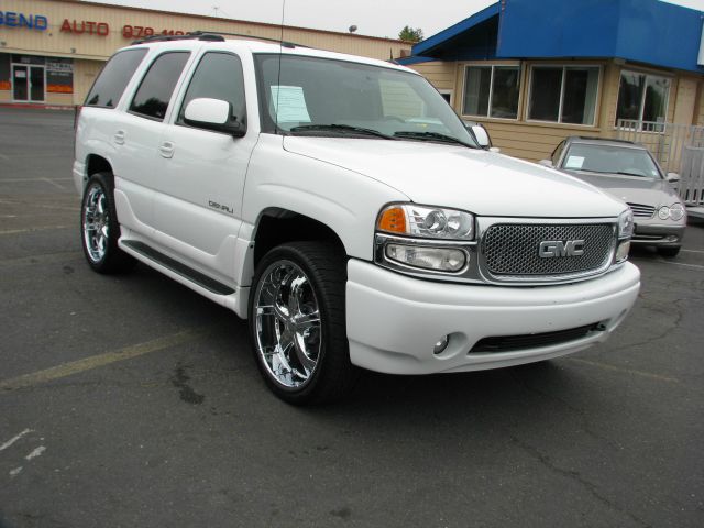 GMC Yukon 2005 photo 22