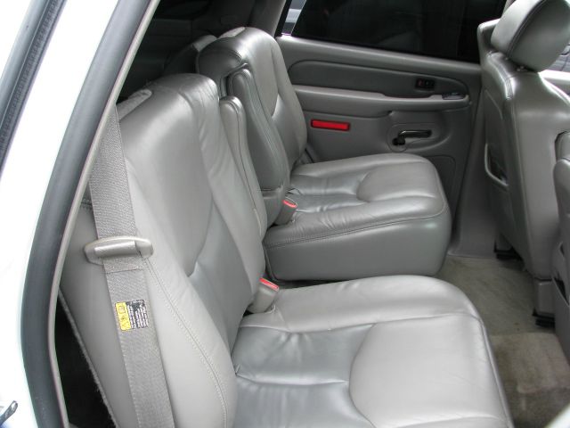 GMC Yukon 2005 photo 9