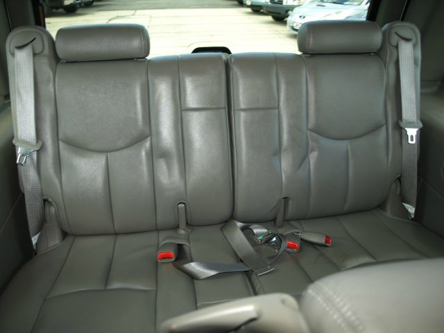 GMC Yukon 2005 photo 18