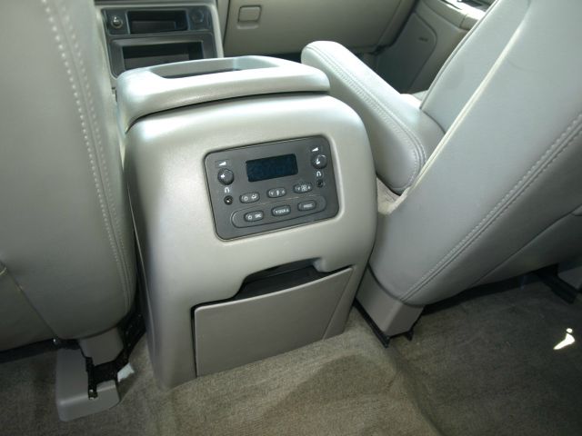 GMC Yukon 2005 photo 19