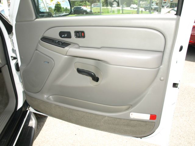 GMC Yukon 2005 photo 29