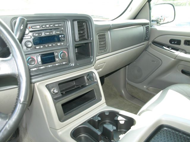 GMC Yukon 2005 photo 4