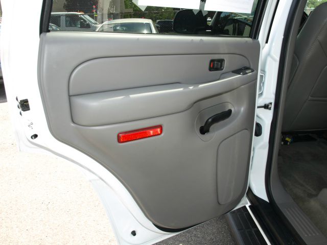 GMC Yukon 2005 photo 9