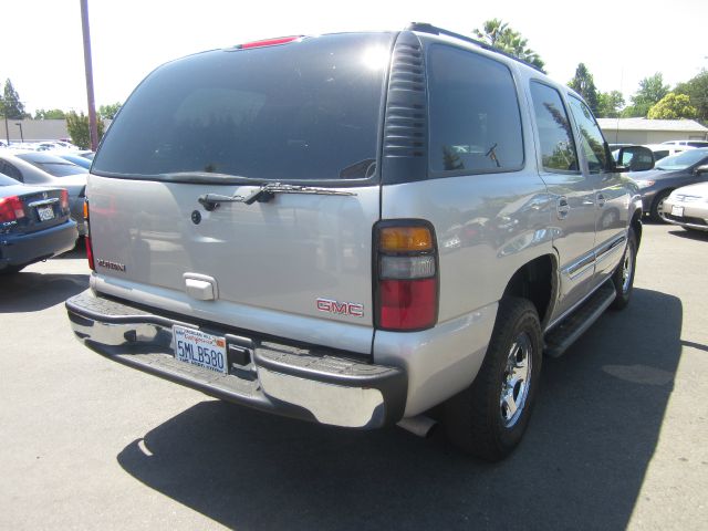 GMC Yukon 2005 photo 3