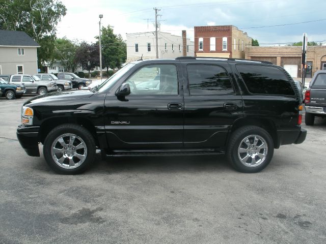 GMC Yukon 2005 photo 4