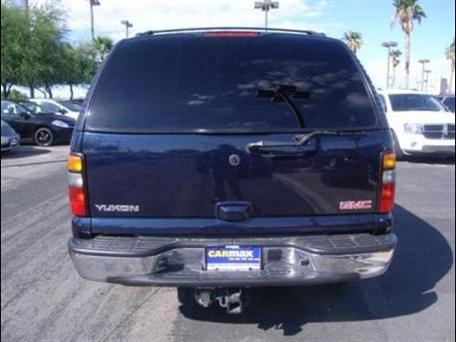 GMC Yukon 2005 photo 4