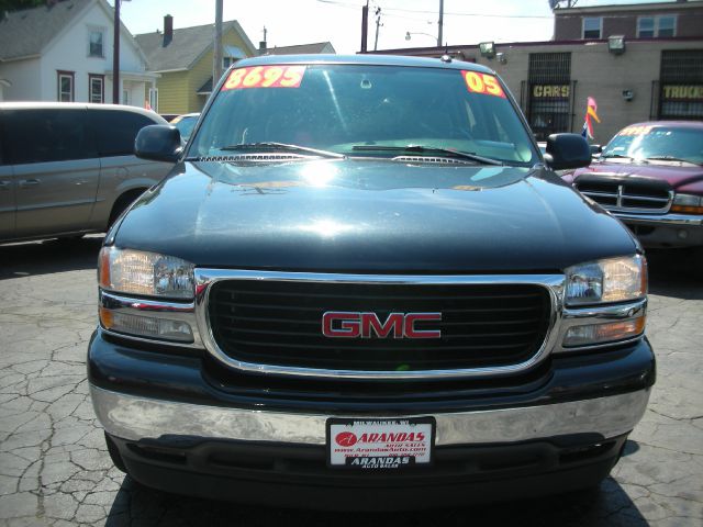 GMC Yukon 2005 photo 3