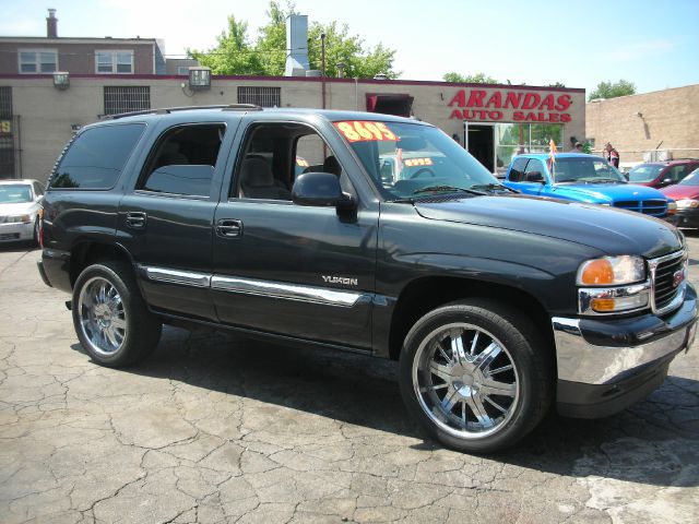 GMC Yukon 2005 photo 4