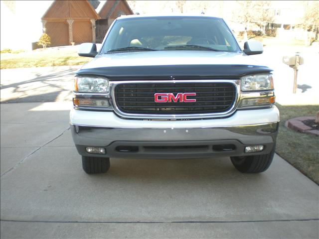 GMC Yukon 2005 photo 1