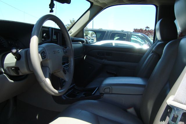 GMC Yukon 2005 photo 4