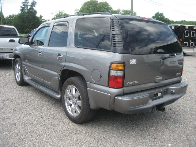 GMC Yukon 2005 photo 6