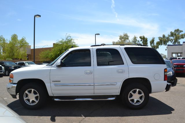 GMC Yukon 2006 photo 2