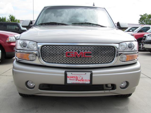 GMC Yukon 2006 photo 10