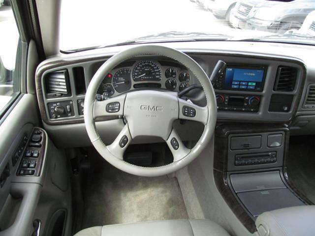 GMC Yukon 2006 photo 9