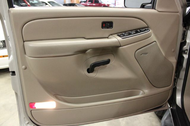 GMC Yukon 2006 photo 13