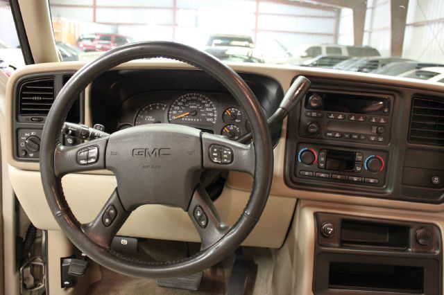 GMC Yukon 2006 photo 21