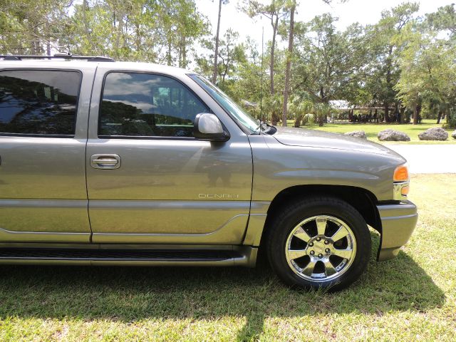 GMC Yukon 2006 photo 110