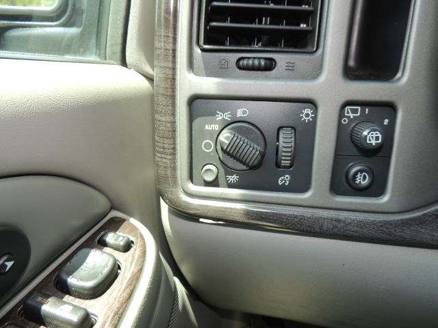 GMC Yukon 2006 photo 12