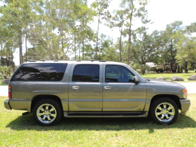 GMC Yukon 2006 photo 128