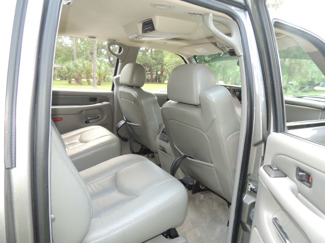 GMC Yukon 2006 photo 13