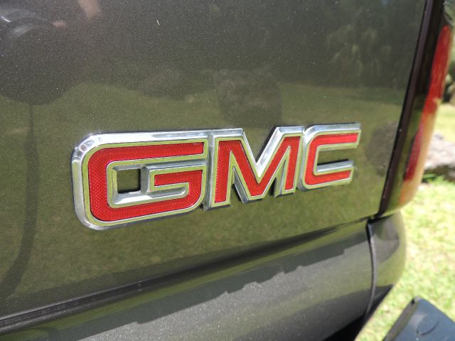 GMC Yukon 2006 photo 14