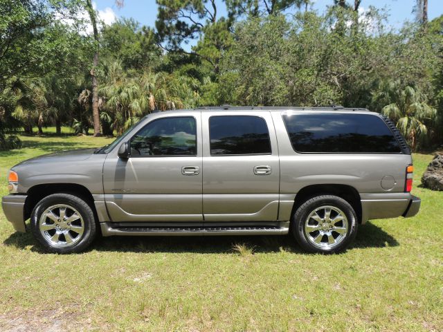 GMC Yukon 2006 photo 17