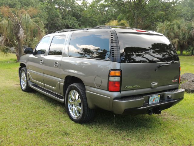 GMC Yukon 2006 photo 27