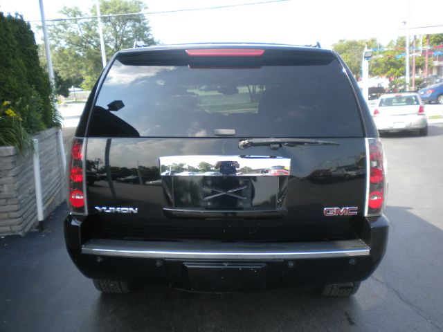 GMC Yukon 2007 photo 3