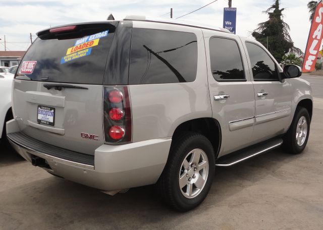 GMC Yukon 2007 photo 14