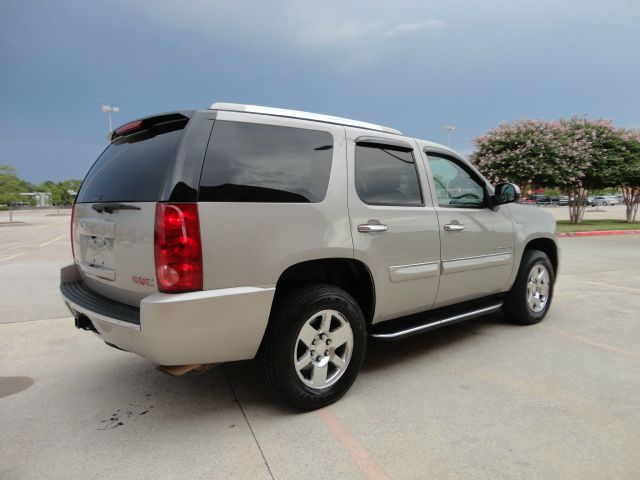 GMC Yukon REG CAB BASE SUV