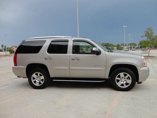 GMC Yukon 2007 photo 1